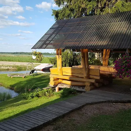 Oksa Puhkemaja 컨트리하우스